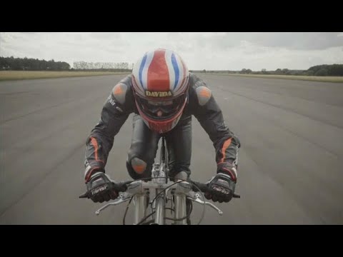 Briton Neil Campbell breaks speed world record, cycling at 174mph