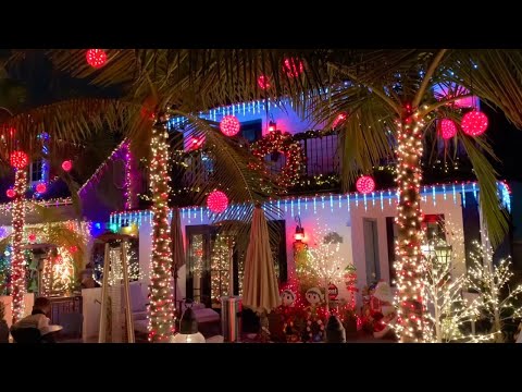 Naples Island Christmas Lights 2020, Long Beach - California