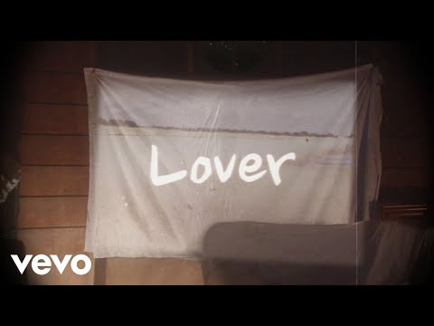Taylor Swift - Lover (Official Lyric Video)