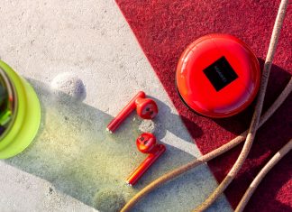 S slušalkami Huawei FreeBuds 3 je mestni hrup tišji Huawei FreeBuds 3 rdeče