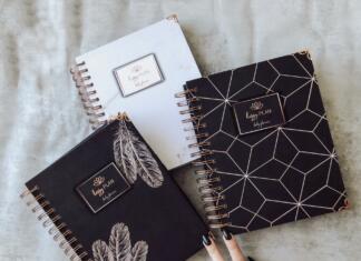 Ročno izdelan rokovnik, ki bo postal tvoj novi najboljši prijatelj Happy PLAN rokovnik