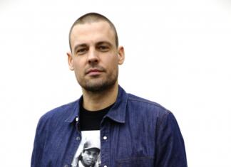 Kreativni direktor Tine Lugarič o svojem navdihu, delu, družbeni odgovornosti in študentih Portret Tineta Lugariča