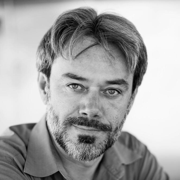 Jakob J. Kenda: družinsko popotovanje po slovenski transverzali