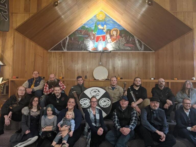 Kako religija v ZDA izkorišča folklorno-magijske elemente?