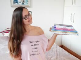 Urška Bračko ali Booknjiga o slovenskem knjižnem blogerstvu, založništvu in skupnosti, ki rada bere knjige