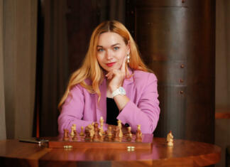 Laura Unuk -ŠAH MAT stresu! Laura Unuk