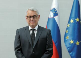 Matjaž Han obljubil podjetnikom: »Nobena odločitev ne bo sprejeta brez vas« Matjaž Han na srečanju Ministrstva za gospodarstvo in tehnologijo s podjetniki in obrtniki