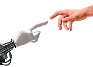 Znanstveniki razvili kožo na prstih robota Znanstveniki uspešno namestili kožo na robotsko roko