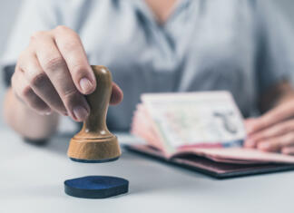 Potuješ v tujino? Pazi na to »malenkost« Preveri veljavnost dokumentov pred potovanjem