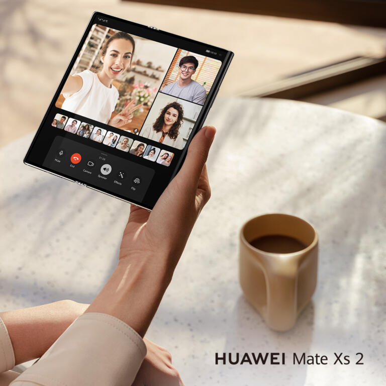 Izjemen zložljiv telefon Huawei Mate Xs 2 na voljo v Sloveniji