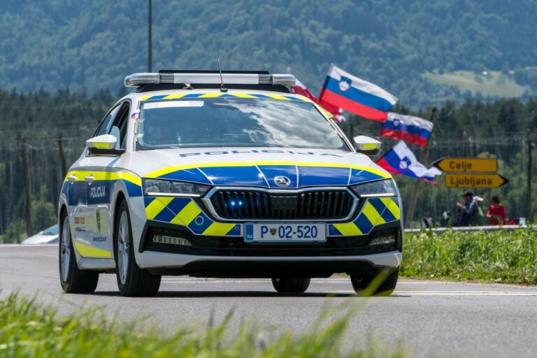 Policija okrepljena v lov za alkoholiziranimi vozniki