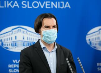 Uroš Urbanija za las oddaljen od položaja direktorja TV Slovenija Uroš Urbanija bo najverjetneje imenovan za direktorja TV Slovenija