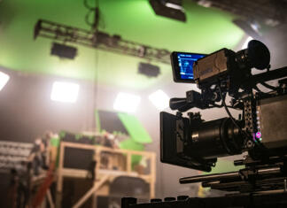 Pižamova TV – specialka A professional digital cinema camera, on a film set.