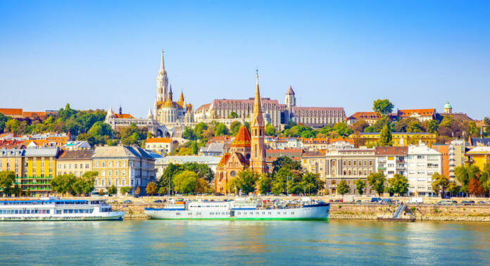 Budapest city skyline and Danube river photo, Hungary travel photo