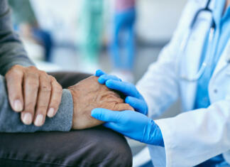 Zdravstveni sistem bo Vlada reševala z novim zakonom Zdravstveni sistem bo vlada poskušala stabilizirati z novim zakonom