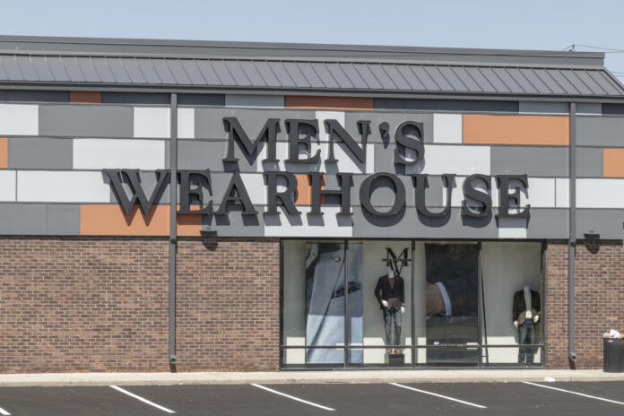 Indianapolis - Circa June 2022: Men's Wearhouse retail strip mall location. Men's Wearhouse corporate name is Tailored Brands.