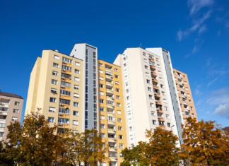 Za 1036 javnih najemnih stanovanj odobrena nepovratna sredstva v višini 60 milijonov evrov Nova Gorica Skyline over Blue Sky