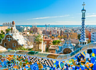 Maturantski izleti Park Guell in Barcelona, Spain.