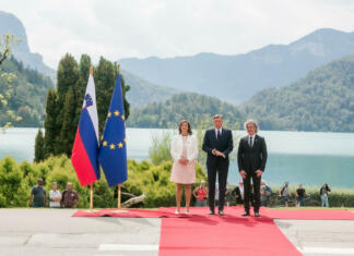 Blejski strateški forum z otvoritvijo nakazal na glavne tematike Blejski strateški forum 2022 so otvorili uvodni nagovori
