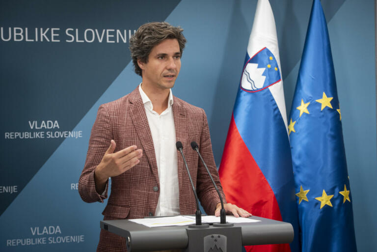 Luka Mesec o paketu pomoči: »Pri nas obstajajo tudi revni zaposleni«
