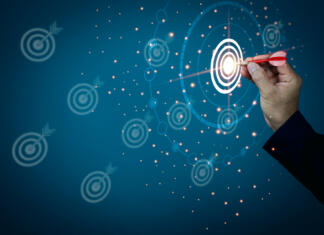 Partis je nazaj! Tokrat v pravi in prenovljeni obliki A business target is a bullseye. The dart is a chance, and the dartboard is the objective and goal. As a concept, each of these offer a difficulty in company marketing.