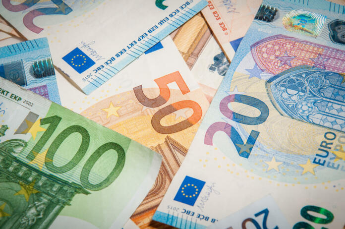 banknote: 20 euro 50 euro 100 euro thrown on the ground