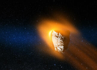 Komet Atlas bo kmalu razsvetlil nočno nebo Big asteroid in the space. Potentially hazardous asteroids. Asteroid in outer space. International Asteroid Day.