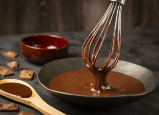 Najboljša čokoladna krema za torto: Francoski ganache (Recept) Čokoladna krema za torto