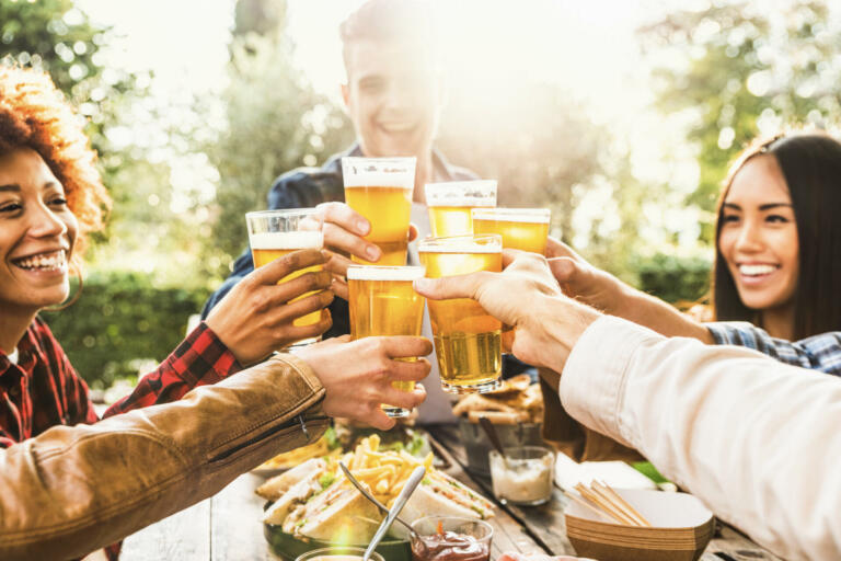 Kako se družiti brez alkohola