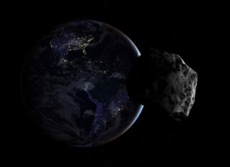 Težko pričakovani komet Atlas razpadel Hazardous asteroid approaching to planet Earth from night side. Concept a potentially hazardous object (PHO). Planet Earth from the space at night and asteroid. North America, Central America, and South America at night viewed from space with city lights. Elements of this image furnished by NASA. ______ Url(s): https://earthobservatory.nasa.gov/features/NightLightsSoftware: Adobe Photoshop CC 2015. 3ds Max 2016