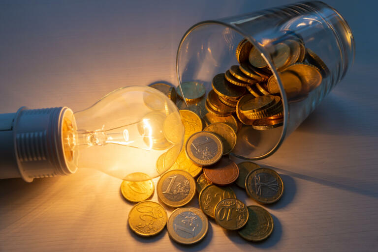 Bo vladin ukrep nižanja DDV pomagal pri energetski draginji?