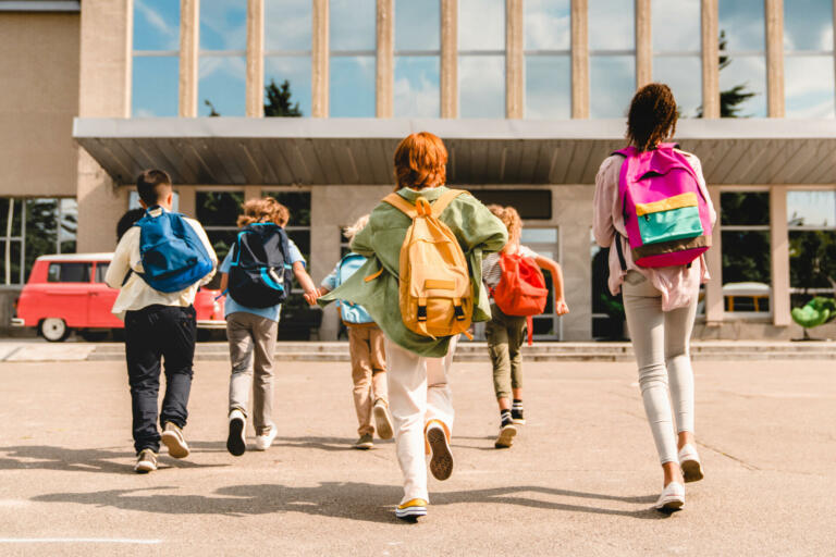 Redni študenti bodo dobili enkraten znesek v višini 150 evrov, pomoč tudi samozaposlenim
