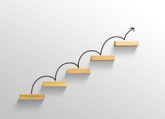 Natečaj Premik naprej 2022 za najboljše izboljšave rising arrow on staircase, increasing business