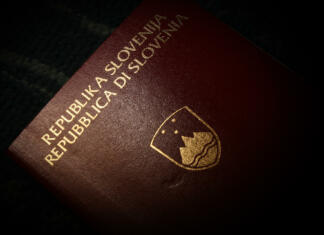 Kako urediti potni list? Slovenian passport