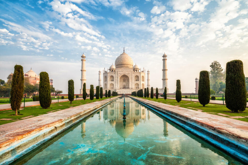 Taj Majal at sunrise in Agra, India.