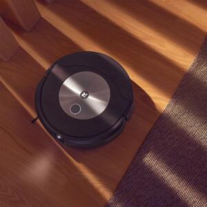 Roomba-Combo-j7_Cleaning