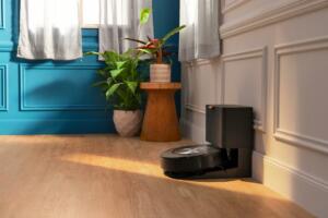 Roomba-Combo-j7_In-Home
