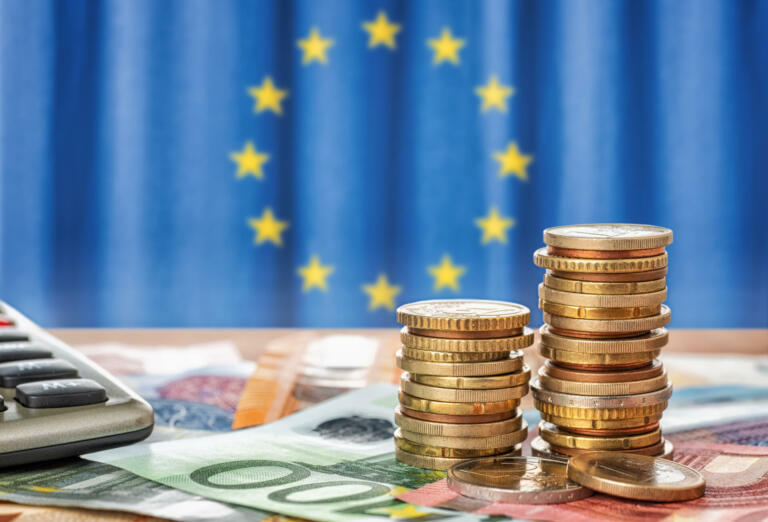 Sloveniji odprta pot do 3,26 milijarde evrov