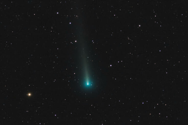Asteroid v velikosti avtomobila je naredil najbližji prelet Zemlje