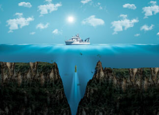 Neverjetna dejstva o Marijanskem jarku Mariana Trench. the deepest point of the earth. Digital Visual Illustration of Mariana Trench. Viewof the Mariana Trench, the deepest depths in the Western Pacific.Bermuda Triangle mystery Ocean center