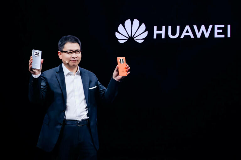 Huawei je predstavil najzmogljivejši paradni pametni telefon serije Mate 50!