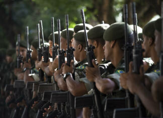 Predlog o naborništvu zavrnjen! Salvador, Bahia, Brazil - September 07, 2016: Military parade in honor of Brazil's independence in the year 1822. The day is celebrated with parades throughout the territory