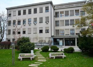 Prenova Gimnazije Bežigrad bo dražja Gimnazija Bežigrad z višjo investicijsko vrednostjo svoje prenove