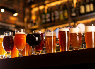 Najboljše slovenske kraft pivovarne a lot of beer on bar table