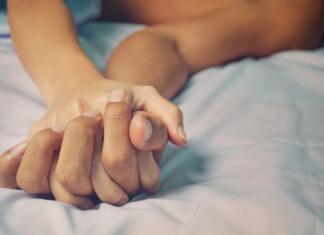 10 najpogosteje googlanih vprašanj o seksu make love.