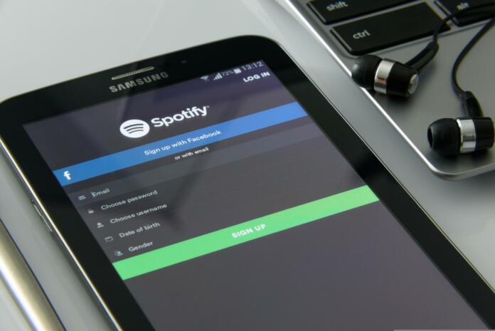 music on your smartphone, spotify, music service