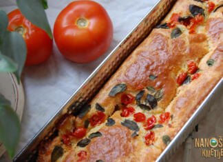 Slasten praznični prigrizek, ki bo presenetil tvoje goste Kolač z olivami in paradižnikom