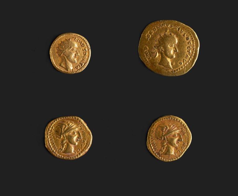 Štirje kovanci iz rimske Dacije, ki jih raziskujejo na Univerzi v Glasgowu