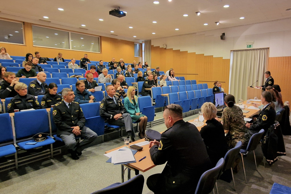 Udeleženci posveta v Policijski akademiji v Tacnu | Avtor Ministrstvo za notranje zadeve