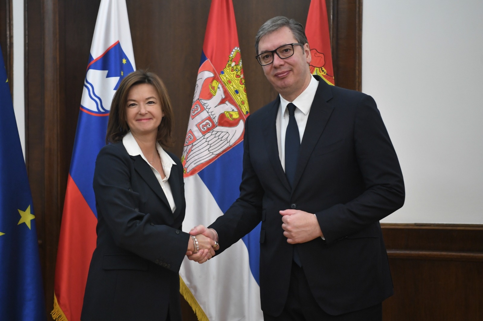 Tanja Fajon na obisku v Srbiji, kjer se je srečala tudi z Aleksandrom Vučićem, predsednikom Srbije